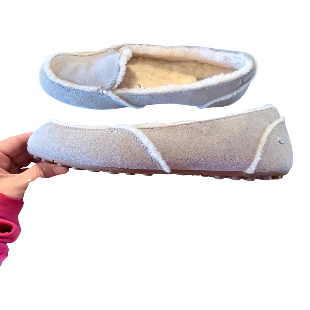 UGG Women's Gray Suede Sheepskin Lined Moccasin Slippers Comfort Shoes‎ Size 12 - Picture 7 of 16